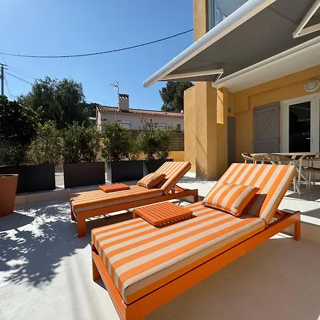 Appartement A 5 Min à Pied De La Et 10 Min Du Port, T2 Vue Avec Vaste Terrasse Et Parking Privé - Prestations De Gamme *