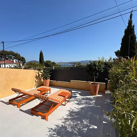 Appartement A 5 Min à Pied De La Et 10 Min Du Port, T2 Vue Avec Vaste Terrasse Et Parking Privé - Prestations De Gamme