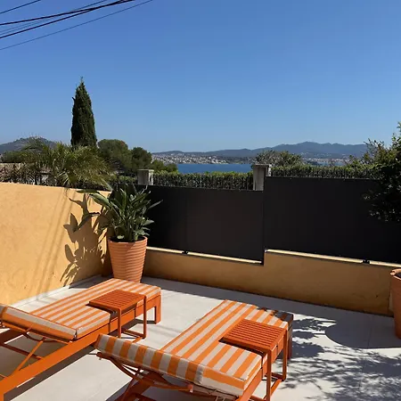 A 5 Min à Pied De La Et 10 Min Du Port, T2 Vue Avec Vaste Terrasse Et Parking Privé - Prestations De Gamme Appartement *
