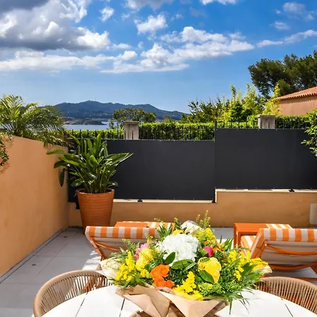 A 5 Min A Pied De La Et 10 Min Du Port, T2 Vue Avec Vaste Terrasse Et Parking Prive - Prestations De Gamme Lejlighed Sanary-sur-Mer
