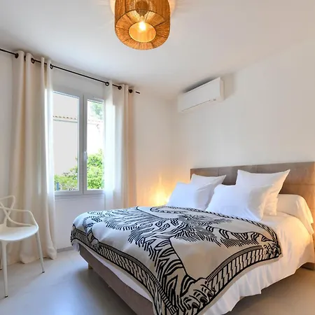 Lejlighed A 5 Min A Pied De La Et 10 Min Du Port, T2 Vue Avec Vaste Terrasse Et Parking Prive - Prestations De Gamme *